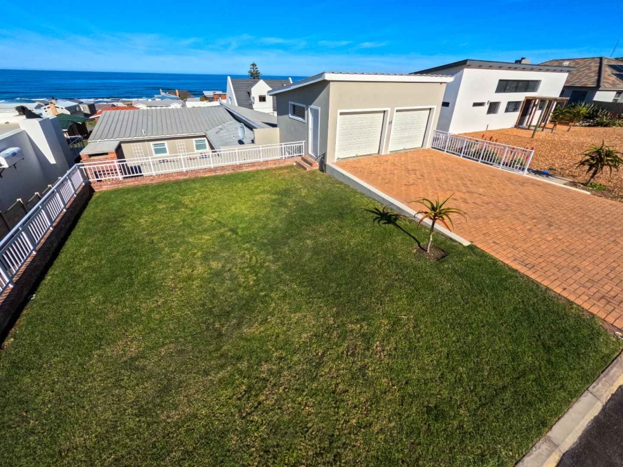 4 Bedroom Property for Sale in Jongensfontein Western Cape